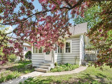 4433 43rd Avenue S, Minneapolis, MN 55406