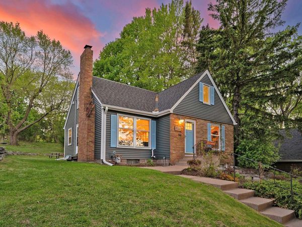 1890 Yorkshire Avenue, Saint Paul, MN 55116