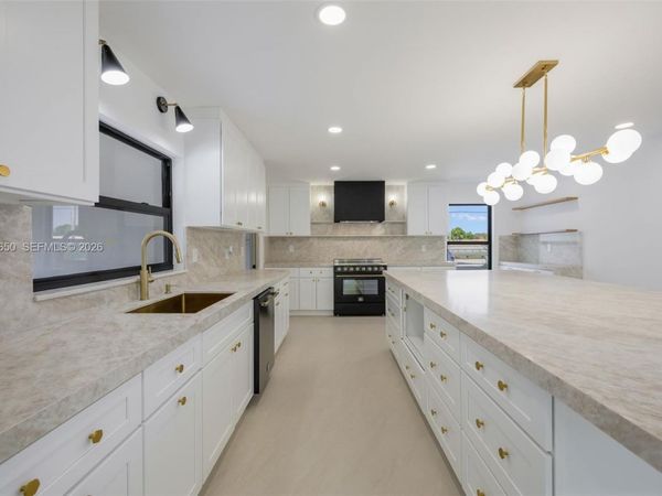 2851 SW 117th Ave, Miami, FL 33175