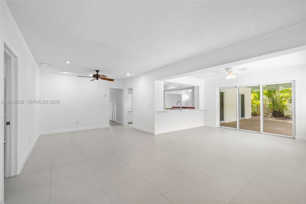 1980 NW 81st Ave, Coral Springs, FL 33071 Photo