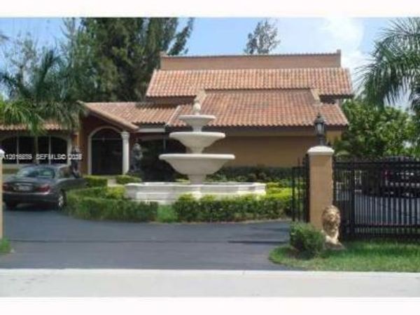 12425 SW 43rd St , Unit -, Miami, FL 33175