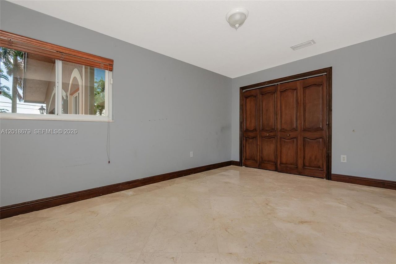 12425 SW 43rd St, Miami, FL 33175 Photo