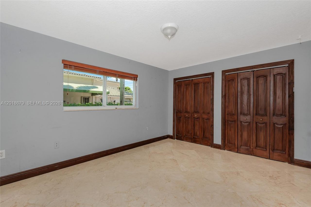 12425 SW 43rd St, Miami, FL 33175 Photo