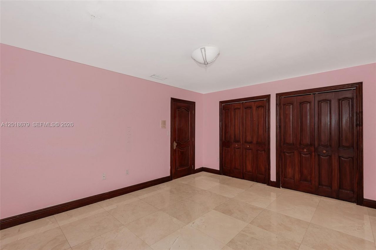 12425 SW 43rd St, Miami, FL 33175 Photo
