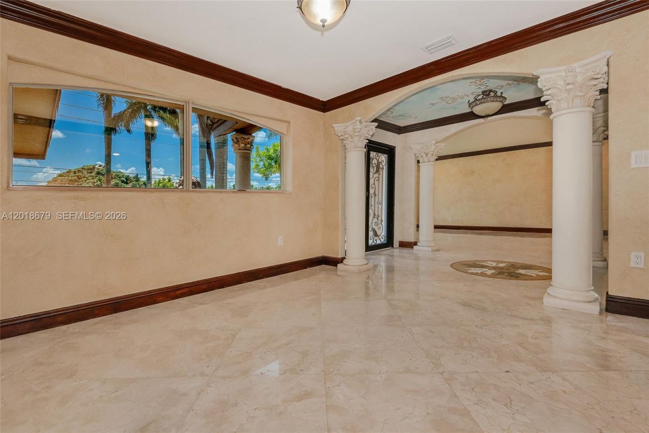 12425 SW 43rd St, Miami, FL 33175 Photo