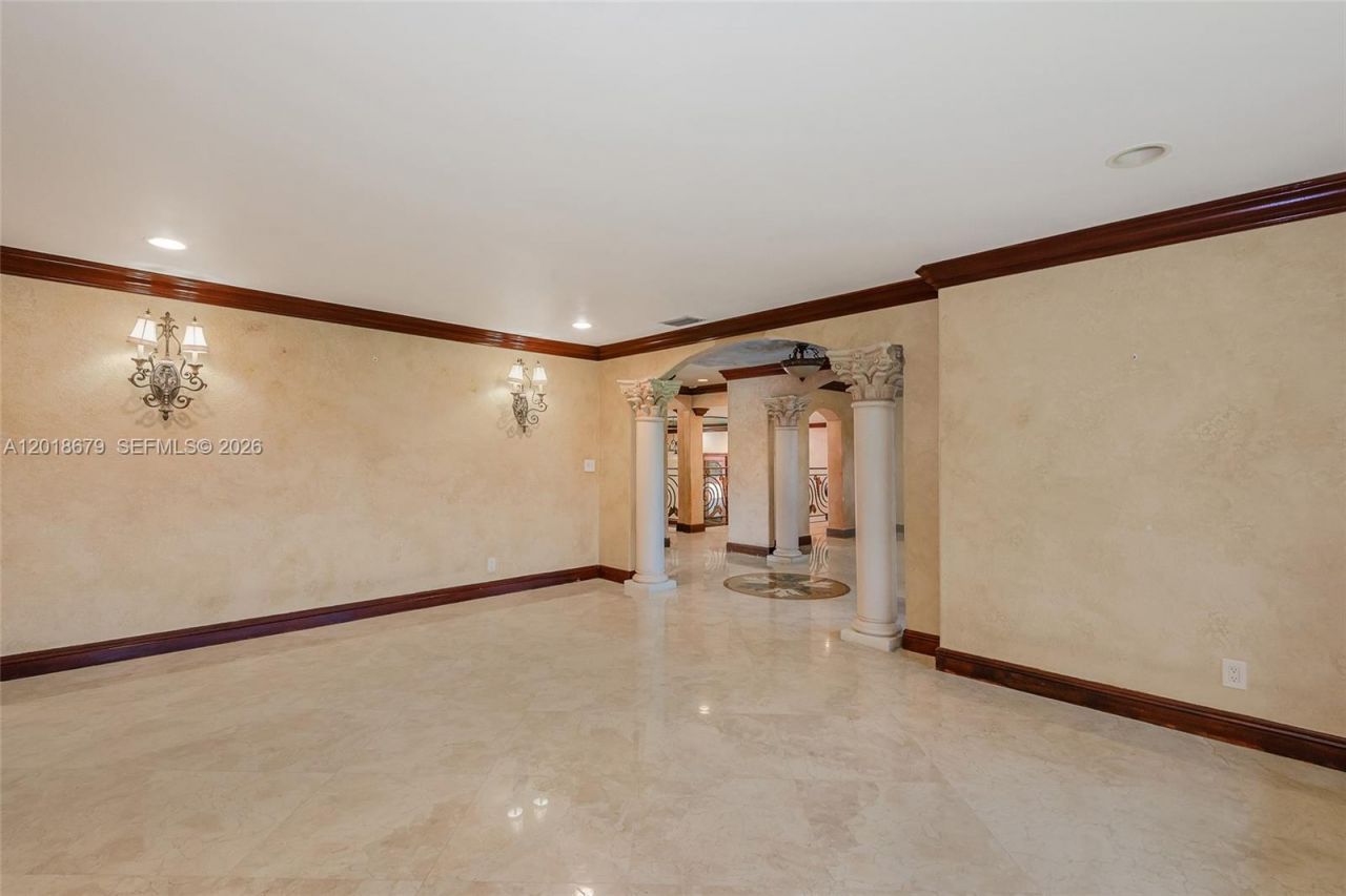 12425 SW 43rd St, Miami, FL 33175 Photo