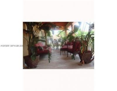 12425 SW 43rd St , Unit -, Miami, FL 33175 Photo