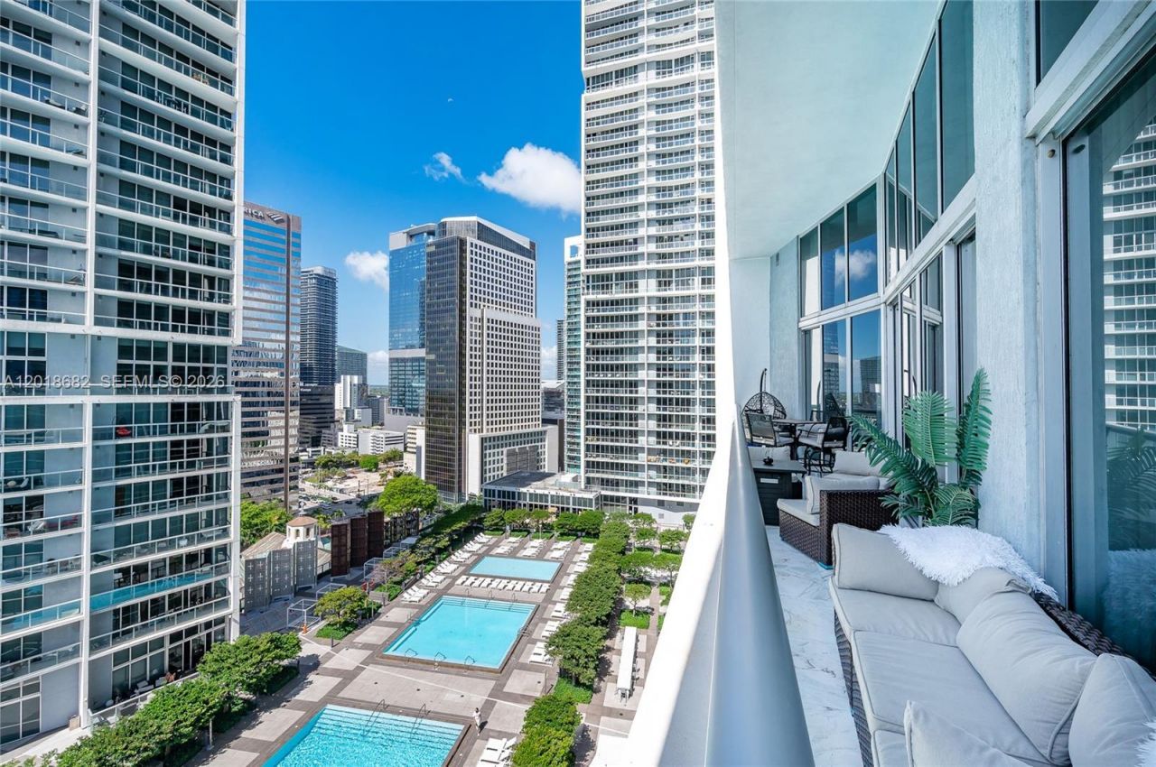 475 Brickell Ave, Unit 2209, Miami, FL 33131 Photo