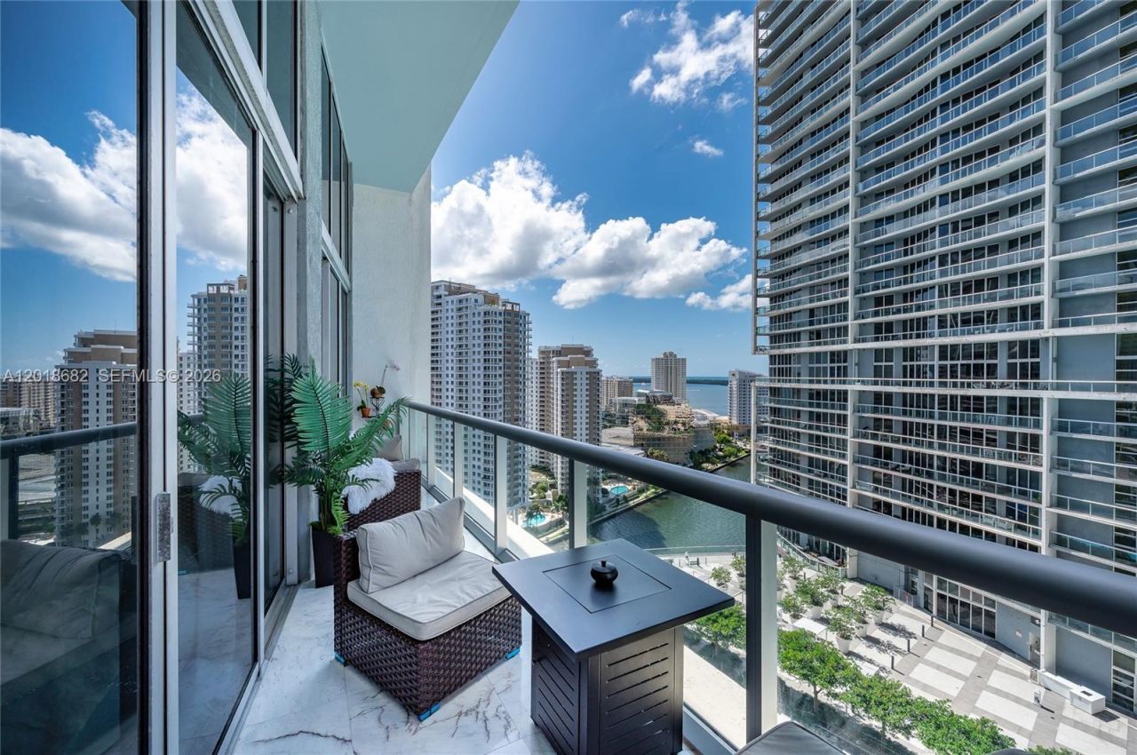 475 Brickell Ave, Unit 2209, Miami, FL 33131 Photo