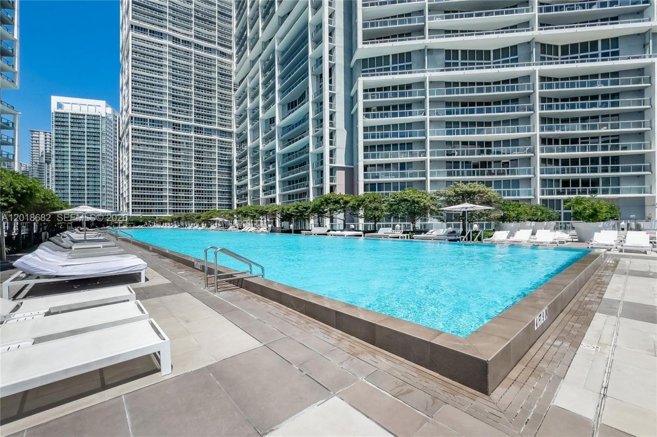 475 Brickell Ave, Unit 2209, Miami, FL 33131 Photo