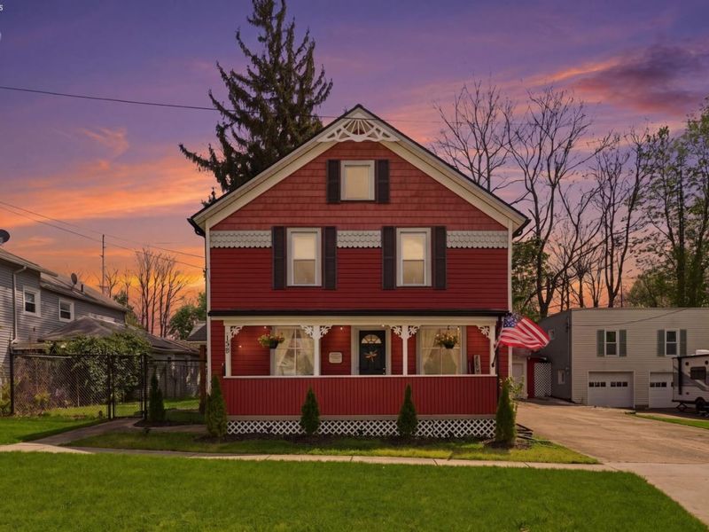 156 Beaver Court, Amherst, OH 44001 Photo 5