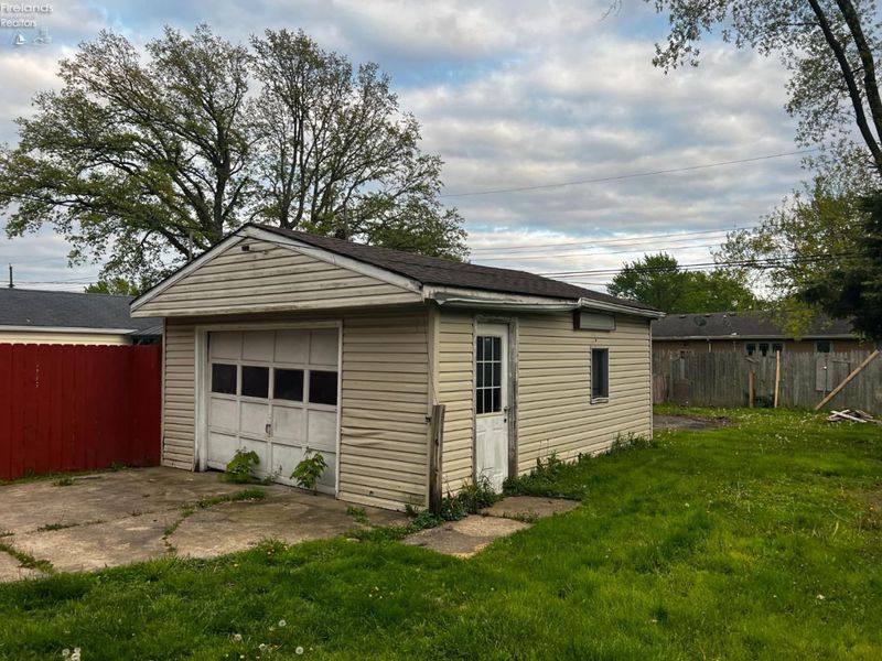 3162 Lincoln Street, Lorain, OH 44052 Photo 4