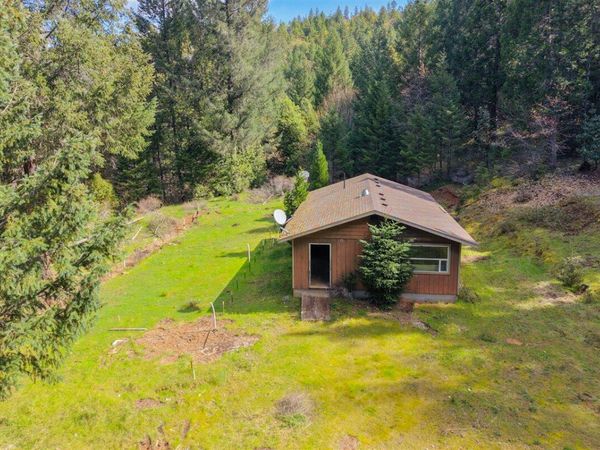 2787 Davis Creek Road, Selma, OR 97538