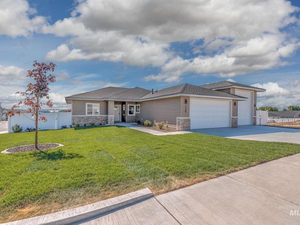 735 Oakmont St, Payette, ID 83661