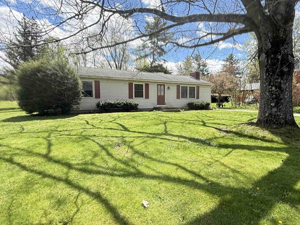 387 Main Street, Castleton, VT 05735