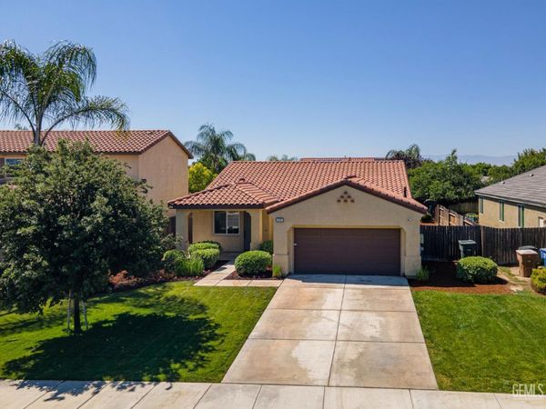5509 Upton Avenue, Bakersfield, CA 93313