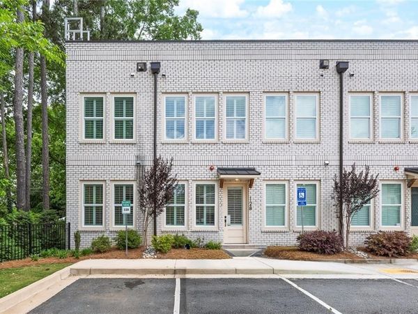 9040 Main Street, Unit 128, Woodstock, GA 30188