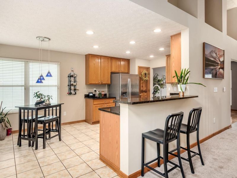6641 Wisteria Circle, Dublin, OH 43016 Photo 12