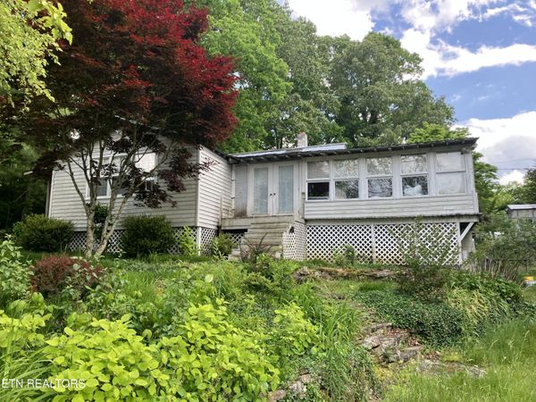 1788 Highway 70 E , Crossville, TN 38555