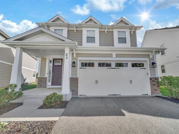 23 Commons Circle , Hawthorn Woods, IL 60047
