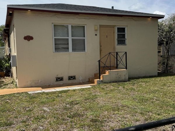 1824 Adams Street, Unit 1-4, Hollywood, FL 33020