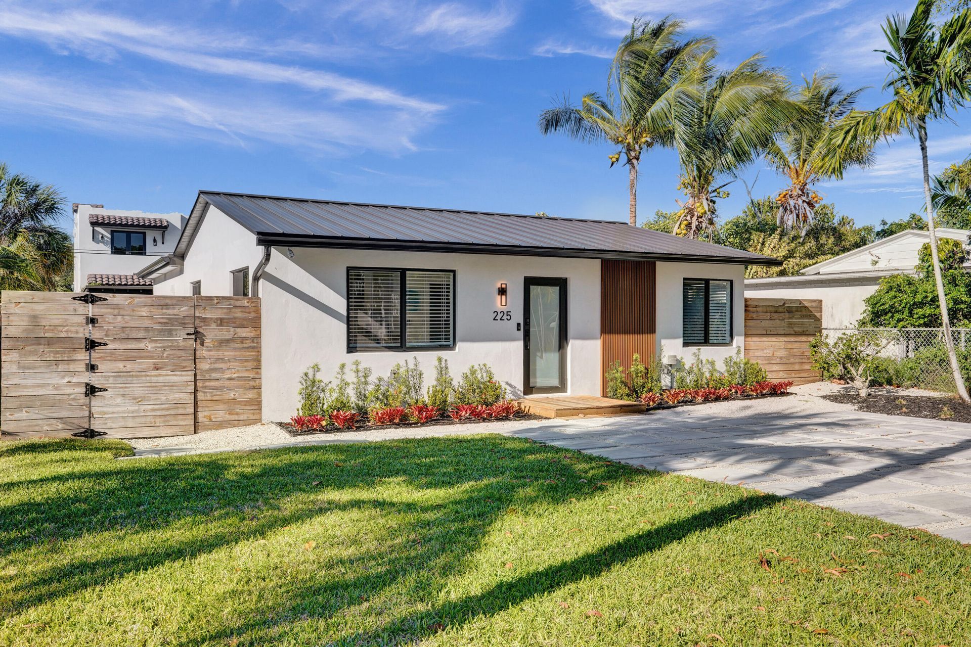 225 NE 10th Street, Delray Beach, FL 33444 Photo