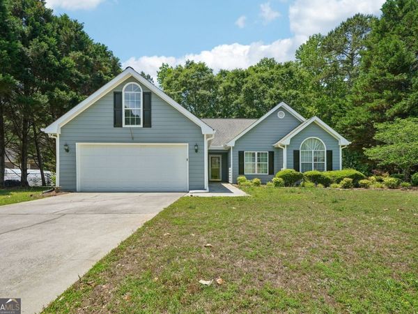 420 Towler Court, Loganville, GA 30052