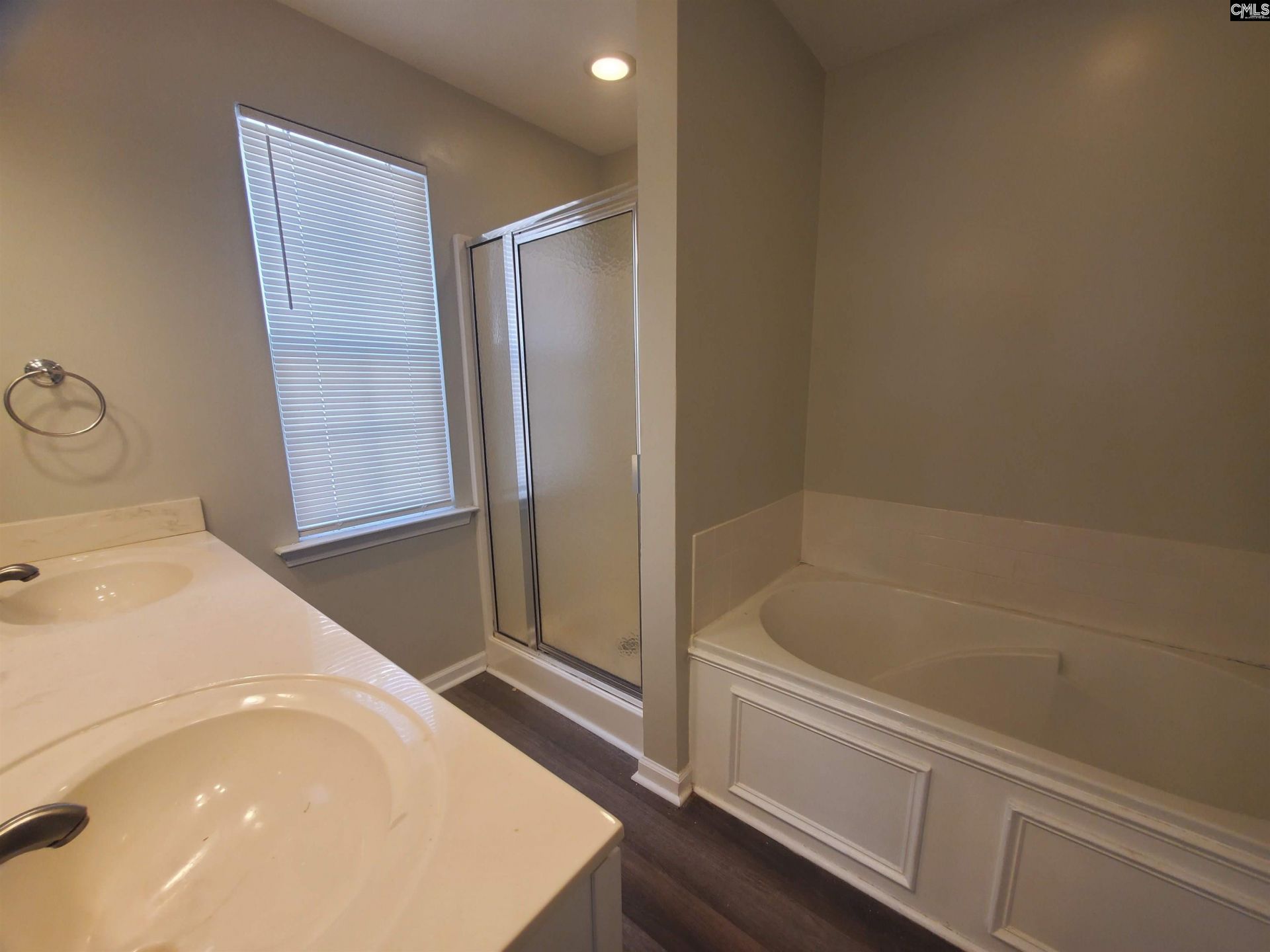 1209 Glendevon Circle Photo 10