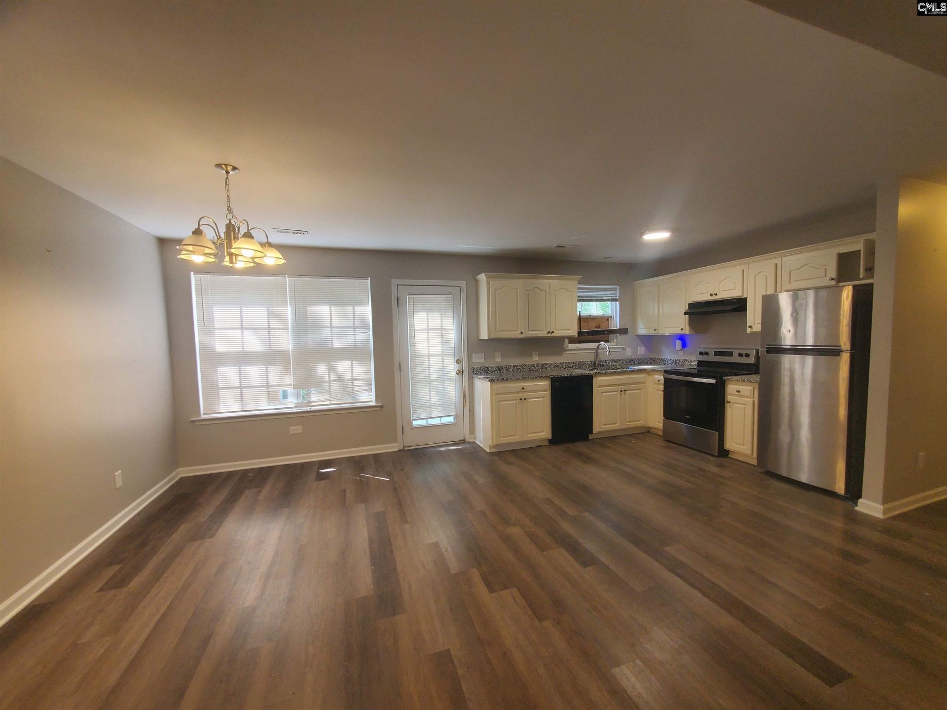 1209 Glendevon Circle Photo 7