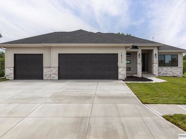 11306 S 181st Circle , Gretna, NE 68028