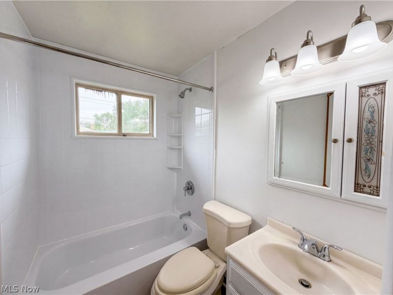 14122 Donald Drive, Brook Park, OH 44142 Photo 6
