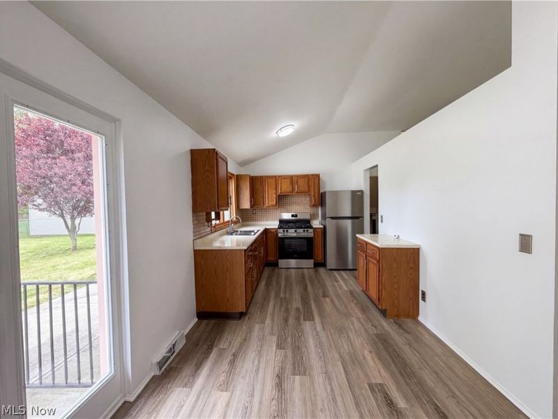 14122 Donald Drive, Brook Park, OH 44142 Photo 7