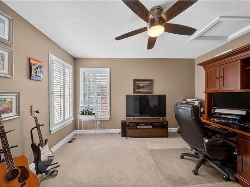 103 Walden Ridge Drive, Hinckley, OH 44233 Photo 20