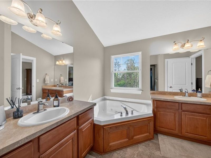 103 Walden Ridge Drive, Hinckley, OH 44233 Photo 27