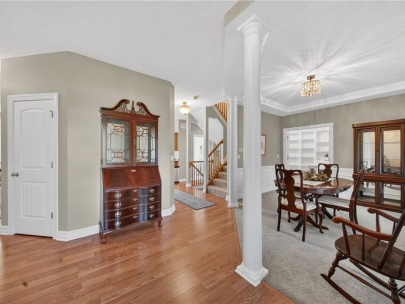 103 Walden Ridge Drive, Hinckley, OH 44233 Photo 3