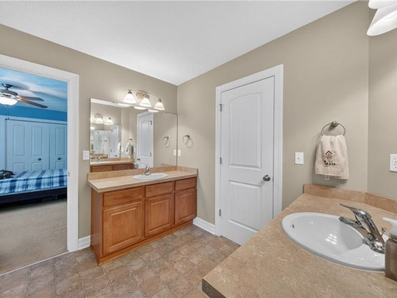 103 Walden Ridge Drive, Hinckley, OH 44233 Photo 33