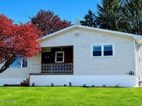 92 W Swallow Street, Olyphant, PA 18447