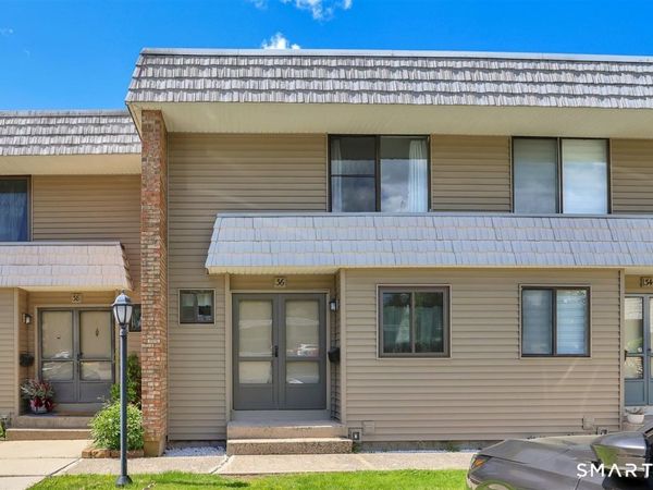 36 Cedar Land, Unit 36, Cromwell, CT 06416