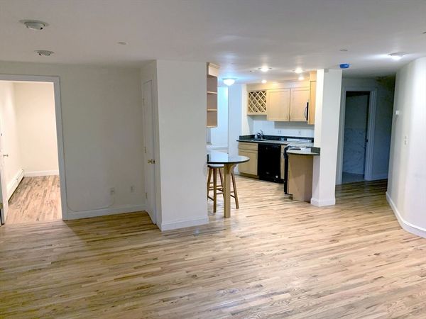 51 Park Dr, Unit B2, Boston, MA 02215
