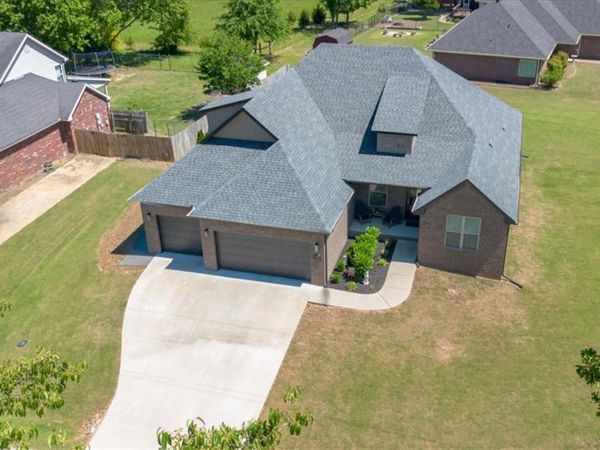 65 Taylor Drive, Bella Vista, AR 72714