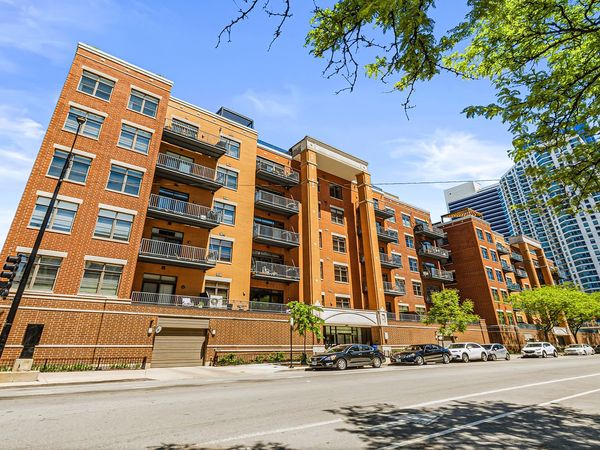 560 W FULTON Street , Unit 602, Chicago, IL 60661
