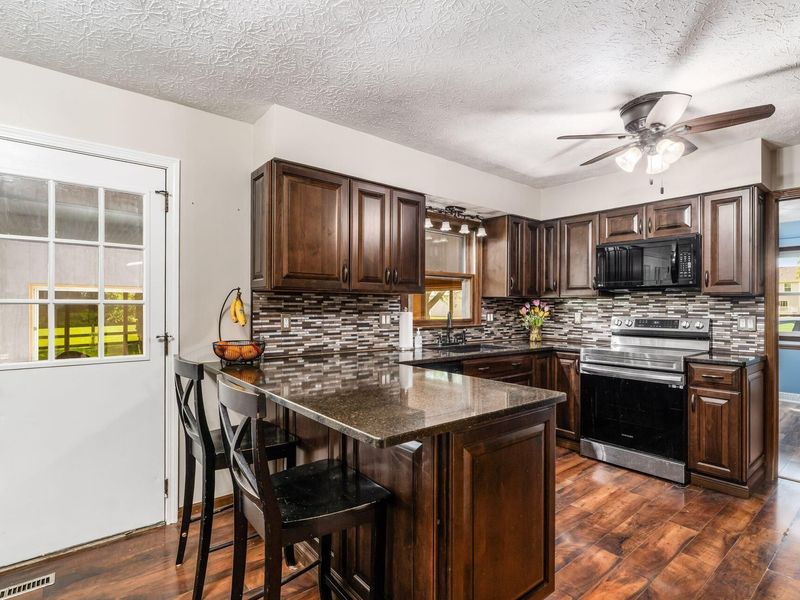 8300 Bruce Court NW, Canal Winchester, OH 43110 Photo 11