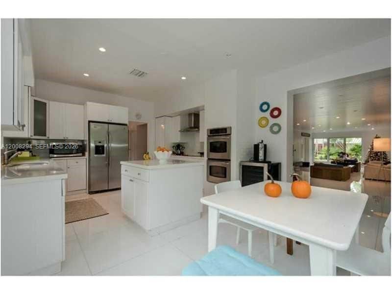 173 S Shore Dr S , Miami, FL 33133 Photo