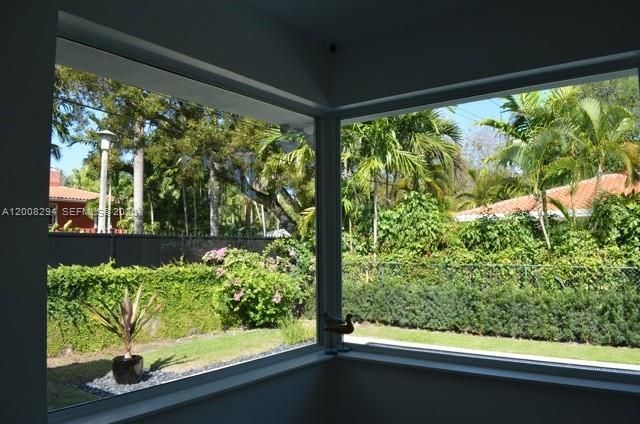 173 S Shore Dr S , Miami, FL 33133 Photo