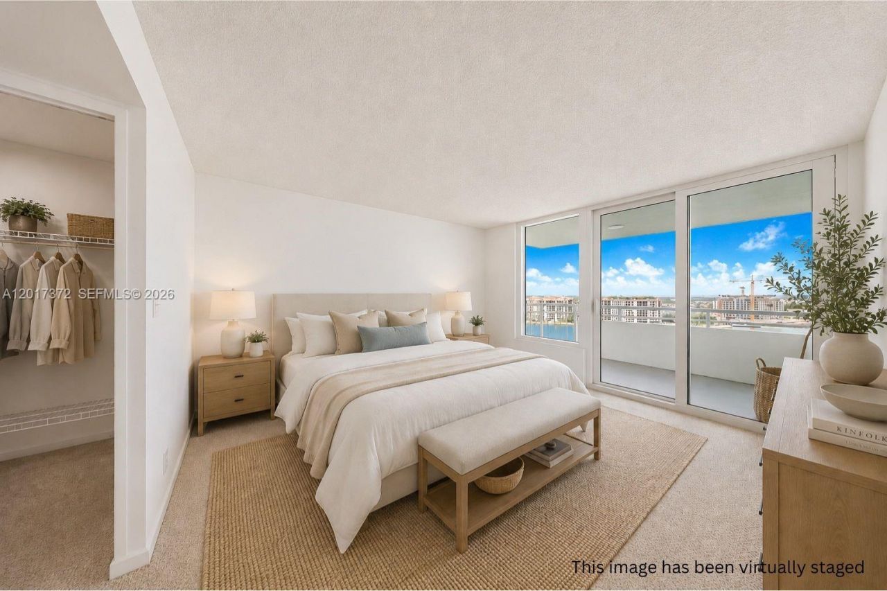 400 S Pointe Dr, Unit 1801, Miami Beach, FL 33139 Photo