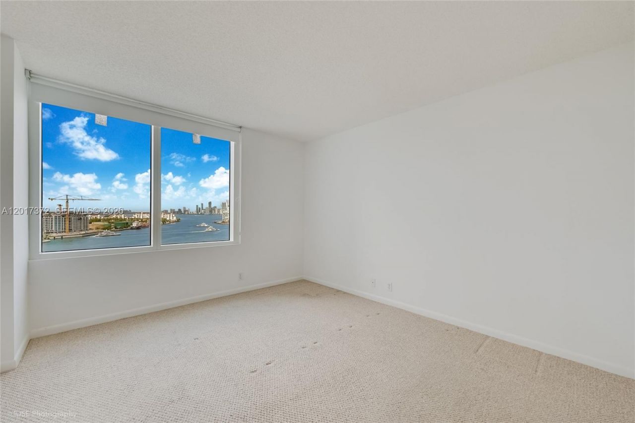 400 S Pointe Dr, Unit 1801, Miami Beach, FL 33139 Photo