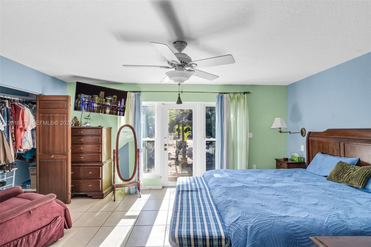 14150 NW 1st Ave, Miami, FL 33168 Photo