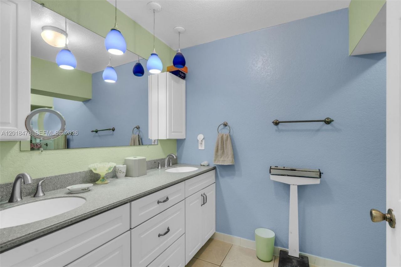 14150 NW 1st Ave, Miami, FL 33168 Photo