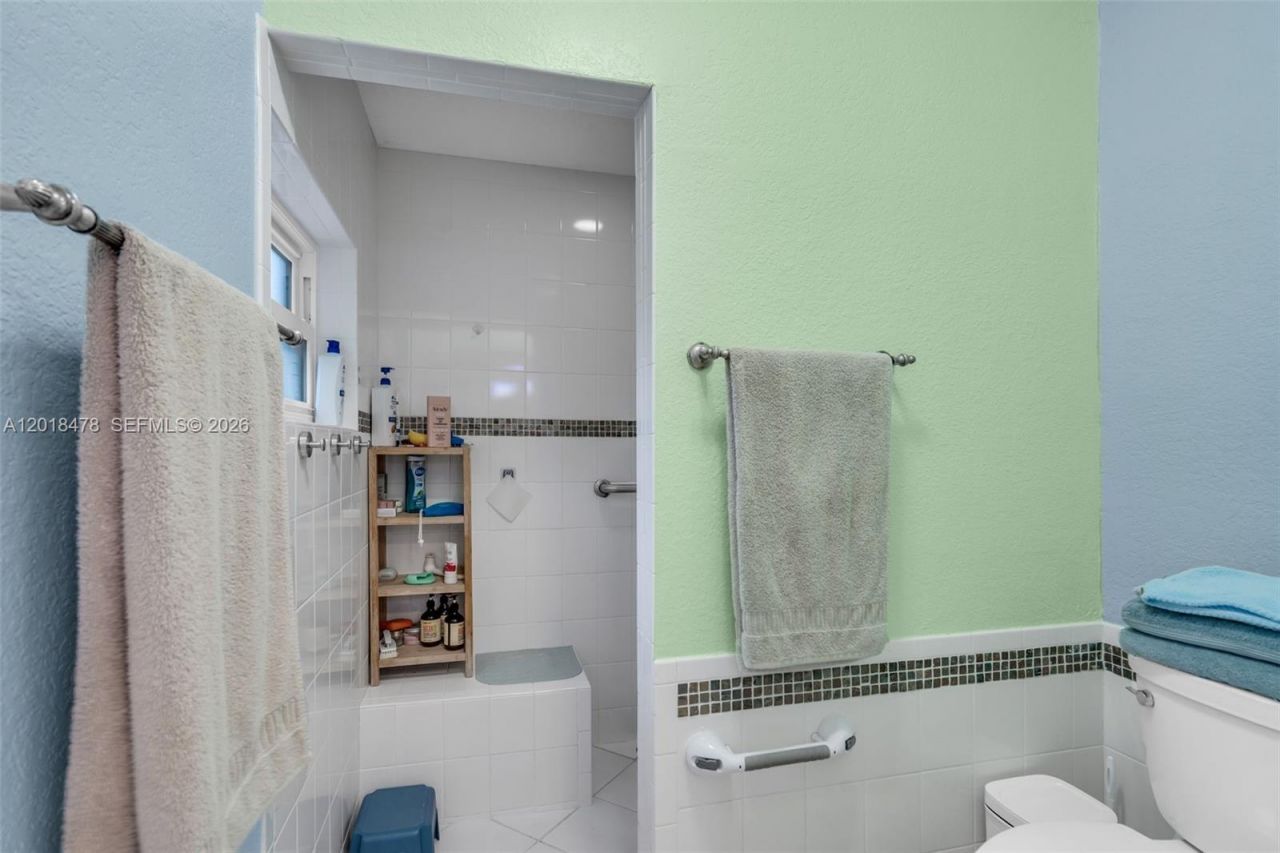 14150 NW 1st Ave, Miami, FL 33168 Photo