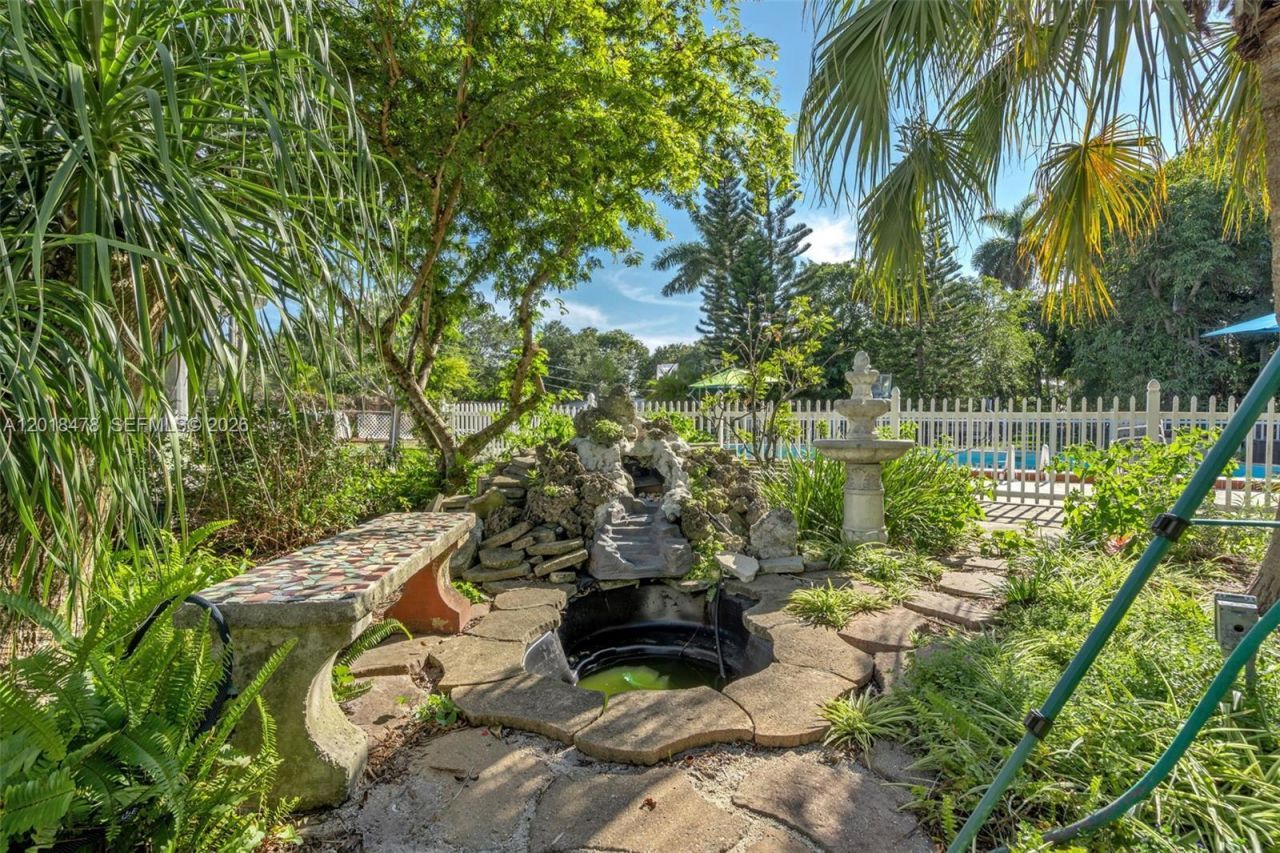 14150 NW 1st Ave, Miami, FL 33168 Photo